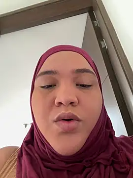 sweetmuslim01 online show from May 8, 8:03 pm