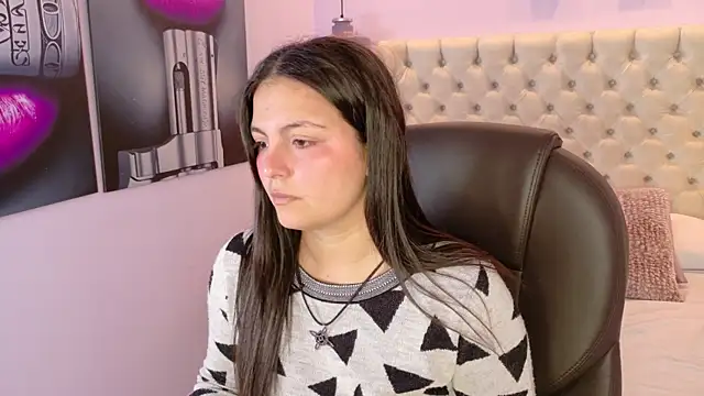 GabyQueens online show from November 18, 3:05 pm