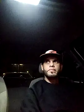 Snapshot of James21990 chatting on December 1, 4:50 am James21990 online show from December 1, 4:50 am