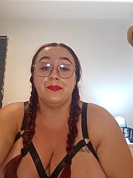 Snapshot of HotRubyXxx chatting on November 8, 11:25 pm HotRubyXxx online show from November 8, 11:25 pm