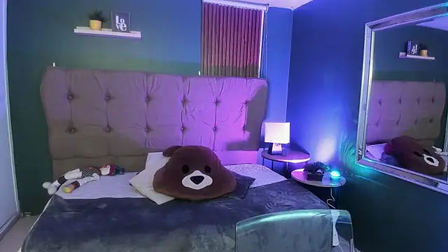 Roseliin online show from December 1, 11:15 am