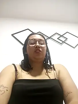 Snapshot of mayte-777 chatting on November 17, 9:53 pm mayte-777 online show from November 17, 9:53 pm