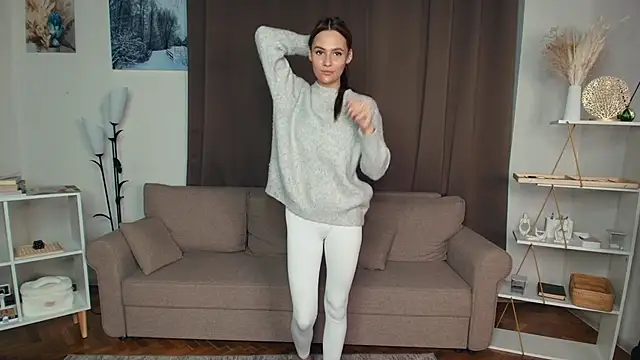 JacquelinKasch online show from November 7, 1:55 pm