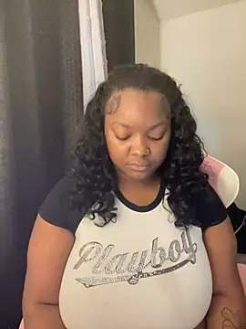 Fxncymuse online show from April 21, 9:06 pm