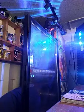 Snapshot of themorenofit08 chatting on January 8, 12:35 am themorenofit08 online show from January 8, 12:35 am