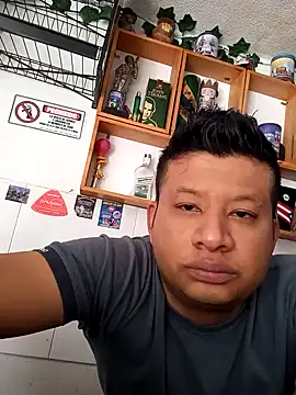 Snapshot of themorenofit08 chatting on February 22, 5:44 pm themorenofit08 online show from February 22, 5:44 pm