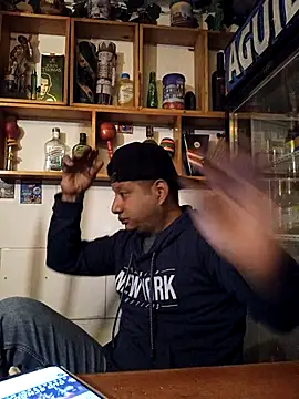 Snapshot of themorenofit08 chatting on February 24, 12:19 am themorenofit08 online show from February 24, 12:19 am