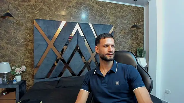 Jacob Benelli online show from February 7, 11:30 pm