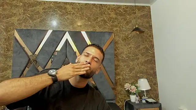 Jacob Benelli online show from February 27, 11:38 pm