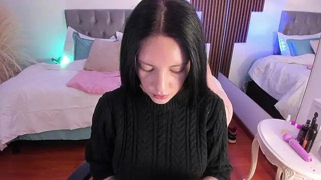 Neo sarah  online show from February 6, 3:33 am