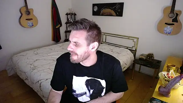 skatejocke online show from November 28, 9:39 pm