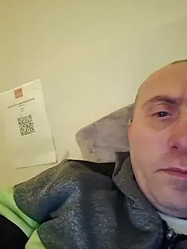 Snapshot of TirelessLot3 chatting on March 3, 5:52 pm TirelessLot3 online show from March 3, 5:52 pm