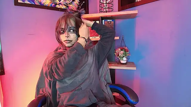 luxiel  online show from February 26, 9:14 pm