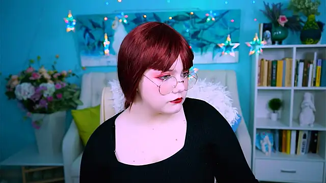 Snapshot of VettaAdams chatting on November 12, 8:15 am VettaAdams online show from November 12, 8:15 am