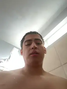 Snapshot of juiceloof chatting on November 30, 10:36 pm juiceloof online show from November 30, 10:36 pm