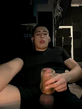 Snapshot of juiceloof chatting on December 3, 8:56 am juiceloof online show from December 3, 8:56 am