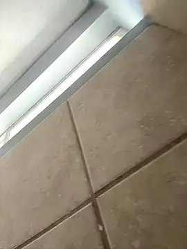 Snapshot of juiceloof chatting on December 4, 9:23 pm juiceloof online show from December 4, 9:23 pm