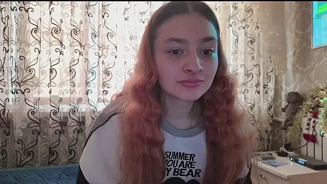 SweetLiaison online show from March 19, 5:33 am