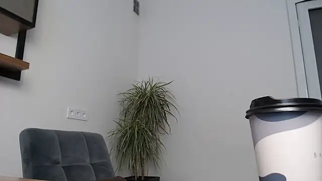 Snapshot of Veronichkaaa chatting on February 12, 8:09 am Veronichkaaa online show from February 12, 8:09 am