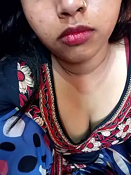 Snapshot of Sexy_Divya__ chatting on June 19, 1:26 pm Sexy Divya online show from June 19, 1:26 pm