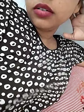 Snapshot of Sexy_Divya__ chatting on July 24, 5:38 am Sexy Divya online show from July 24, 5:38 am