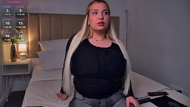 KilianaNoir online show from January 12, 6:40 am