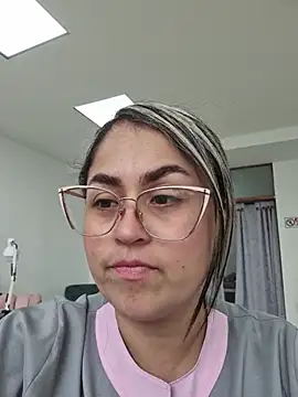 Laurenwc online show from November 11, 7:25 pm