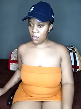 Emmylove-xr25 online show from November 28, 4:59 am