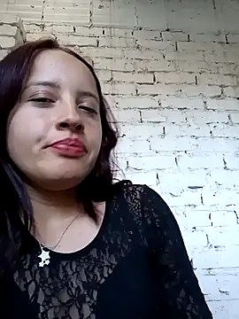 Chloe 2-4 online show from November 8, 9:46 pm