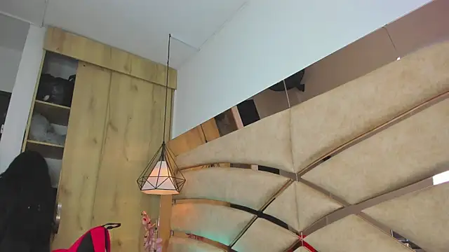 PARKERTHOMPSON online show from January 11, 11:04 am