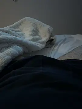 Snapshot of loukas777 chatting on November 8, 11:47 pm loukas777 online show from November 8, 11:47 pm