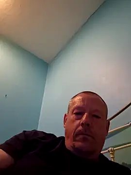 Snapshot of Tyson120 chatting on April 11, 1:43 am Tyson120 online show from April 11, 1:43 am