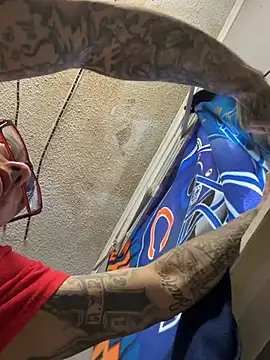 trickydickydaddy online show from March 8, 7:17 pm