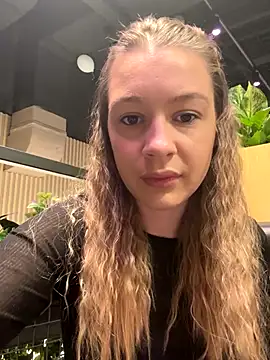 SashaCatt online show from November 19, 7:30 am