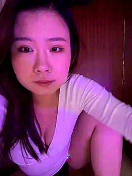 xoxo7799 online show from December 14, 6:01 pm