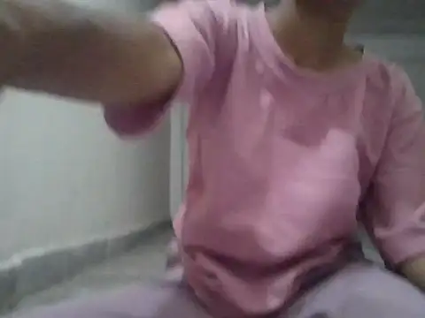 Snapshot of Roshni_11 chatting on March 7, 1:08 pm Roshni 11 online show from March 7, 1:08 pm