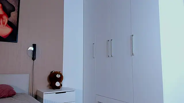 AyaLune online show from November 9, 7:50 am