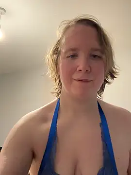 MollyWest  online show from November 13, 7:24 pm