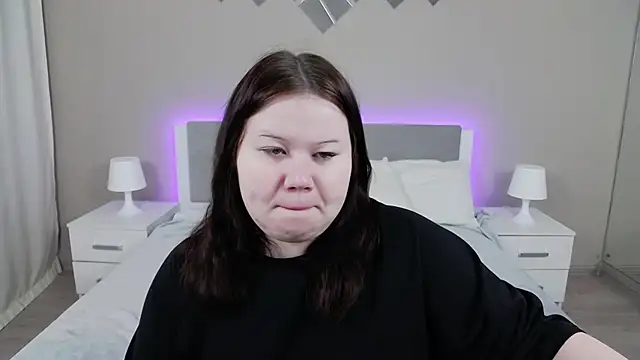 Snapshot of EvaNova_ chatting on November 27, 4:25 am EvaNova online show from November 27, 4:25 am