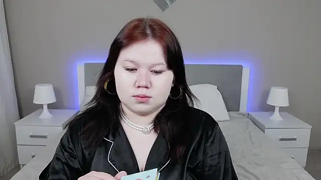 Snapshot of EvaNova_ chatting on January 11, 4:28 am EvaNova online show from January 11, 4:28 am