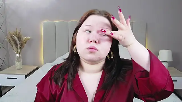 Snapshot of EvaNova_ chatting on March 4, 6:08 am EvaNova online show from March 4, 6:08 am