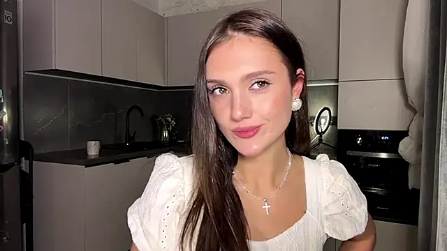 MagdaLavezzo online show from November 18, 2:32 pm