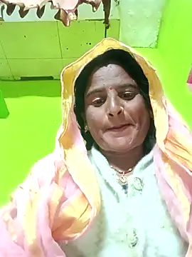 Quin love143 online show from November 11, 11:05 pm