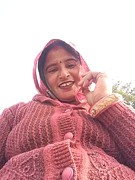 Quin love143 online show from January 9, 9:45 am