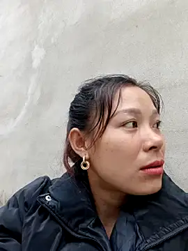 Snapshot of Lyla_john chatting on December 16, 9:47 am Lyla john online show from December 16, 9:47 am