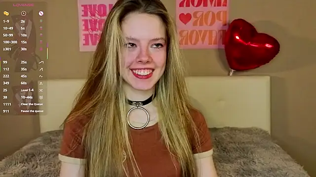 TiffinyMergist online show from February 18, 8:27 pm