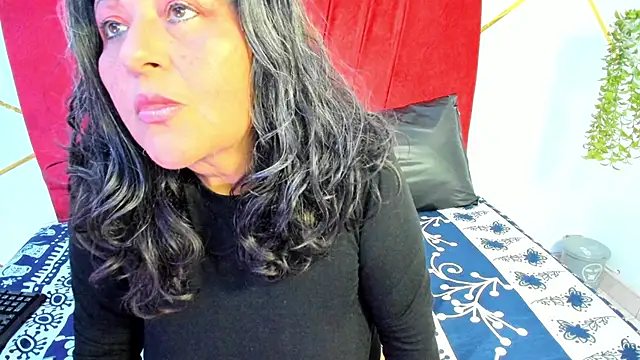 Snapshot of Victoriaa_Anderson chatting on December 17, 9:21 pm Victoriaa Anderson online show from December 17, 9:21 pm