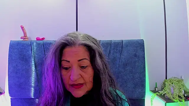 Victoriaa Anderson online show from June 26, 12:42 pm