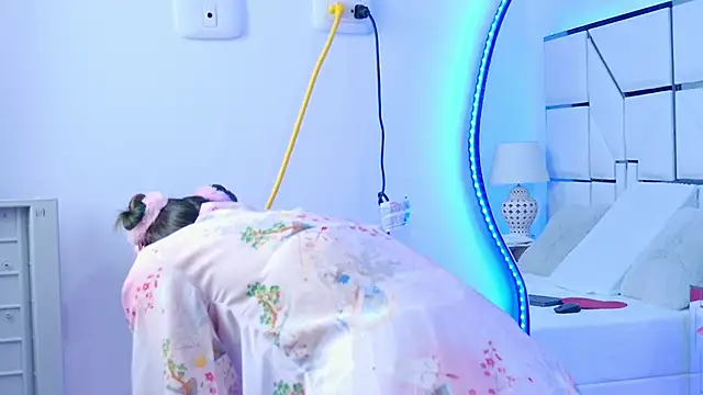 BunnySexyy18 online show from January 11, 8:03 pm