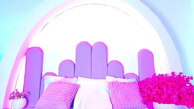 BunnySexyy18 online show from April 6, 3:15 am